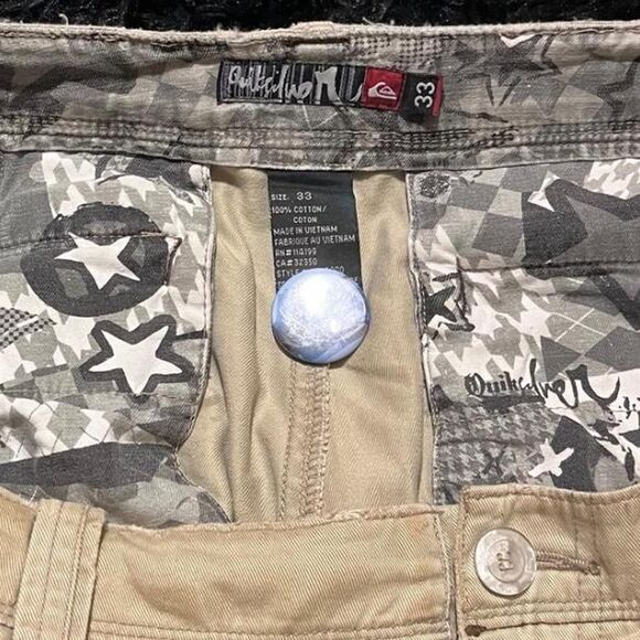 Quiksilver Distressed Cargo Shorts, Detailed w Graphics Ripped Tan Brown Sz 33 - Picture 7 of 7